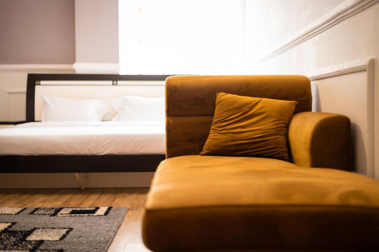 Cedartree Prishtina Apartment Prishtinë Ngoại thất bức ảnh