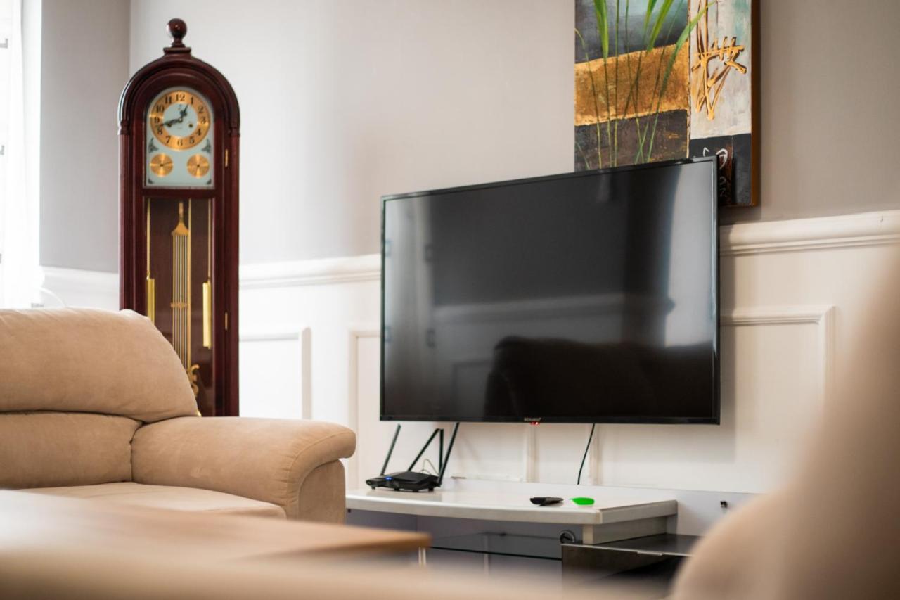 Cedartree Prishtina Apartment Prishtinë Ngoại thất bức ảnh