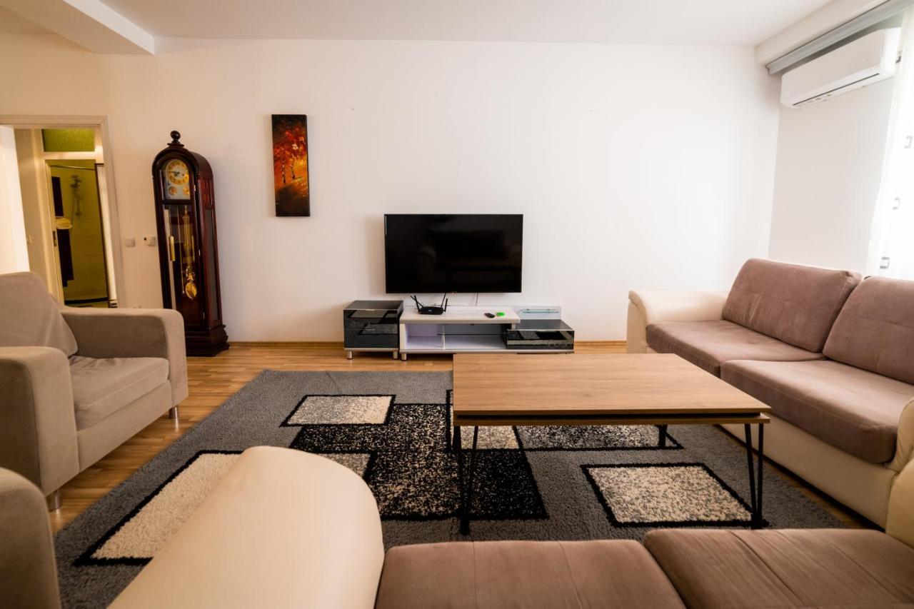 Cedartree Prishtina Apartment Prishtinë Ngoại thất bức ảnh
